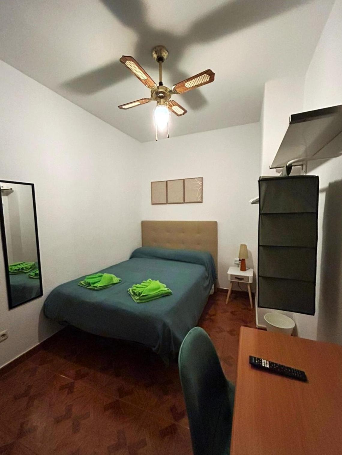 Habitaciones Figueroa Madrid Ngoại thất bức ảnh