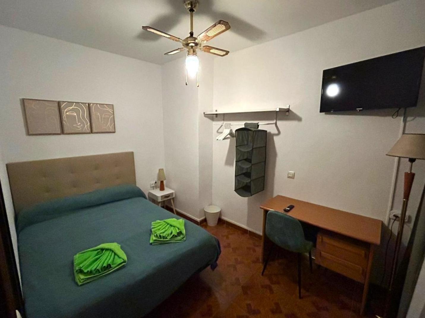 Habitaciones Figueroa Madrid Ngoại thất bức ảnh