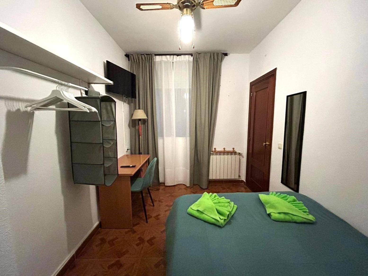 Habitaciones Figueroa Madrid Ngoại thất bức ảnh