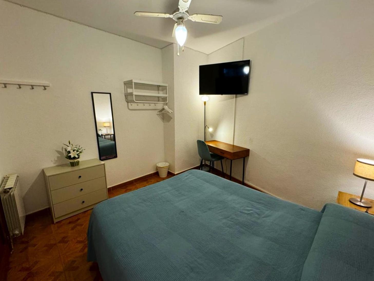Habitaciones Figueroa Madrid Ngoại thất bức ảnh